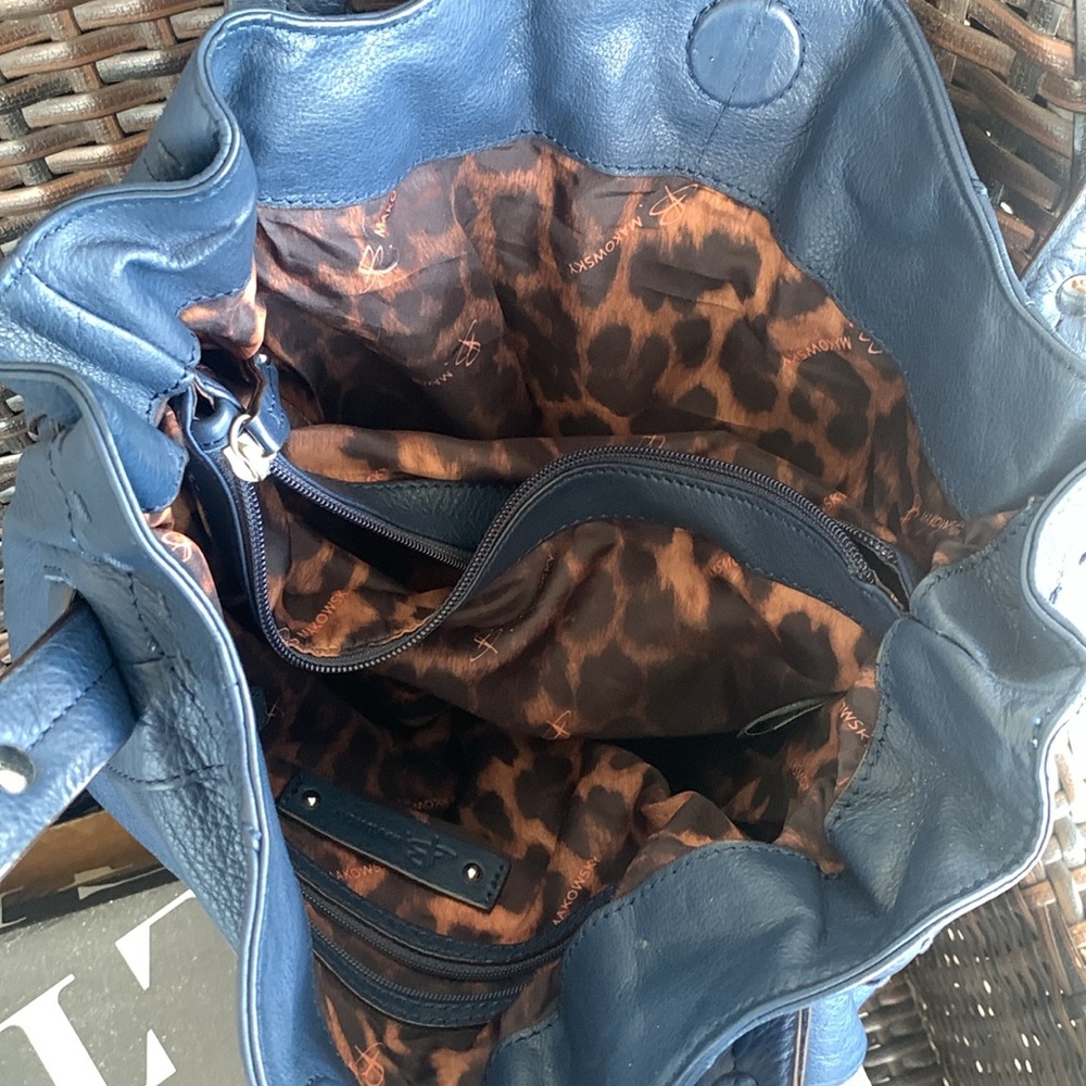 B Makowsky Women Leather Shoulder Bag - Picture 13 of 16